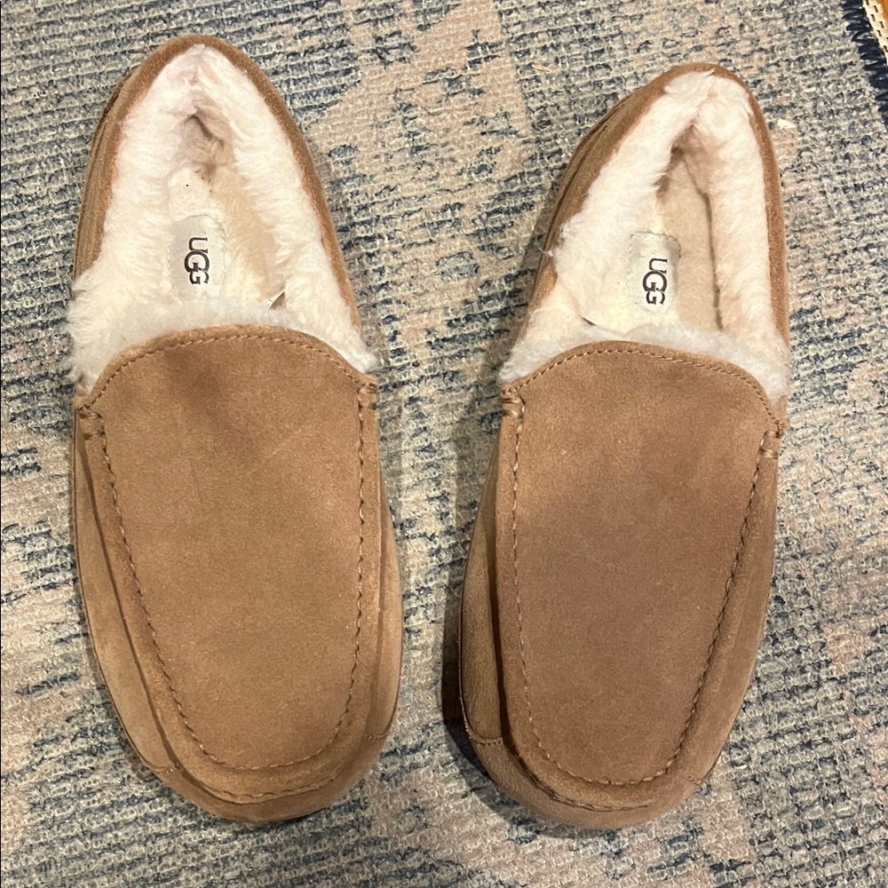 UGG Men's Brown Suede Loafer moccasin slippers